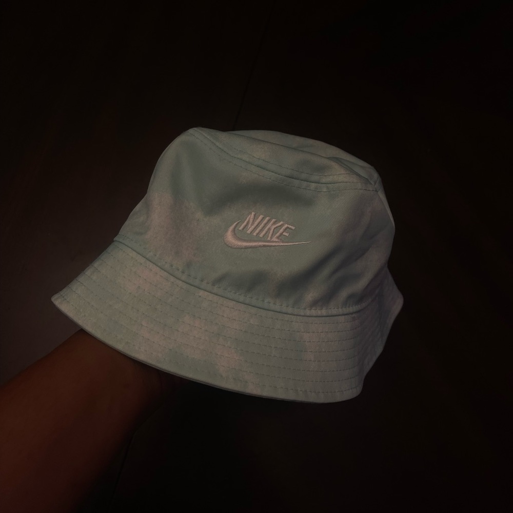 Nike Bucket Hat